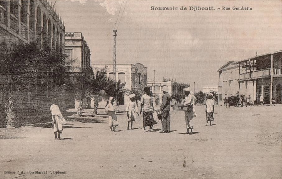 Djibouti. Rue Gambetta. Carte postale émise vers 1925-1930