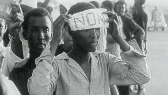 "Non" à la colonisation dans les rues de Djibouti en 1966