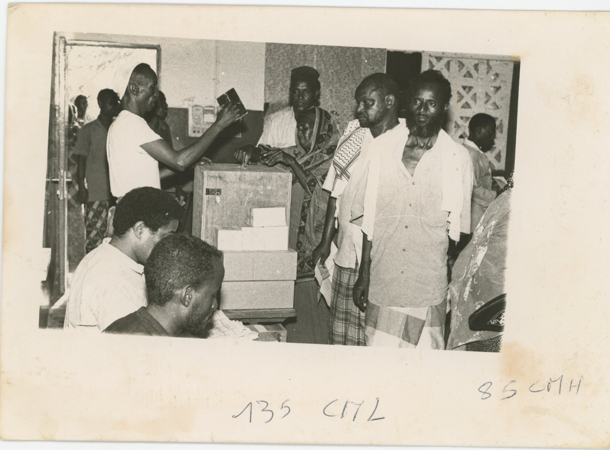 Bureaux de vote en 1977